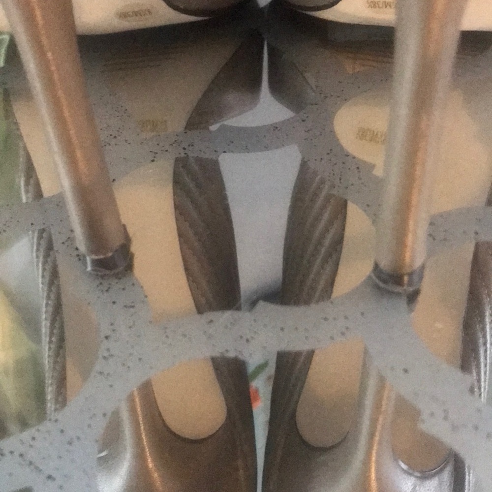 Shoes - Picture 3 of 3
